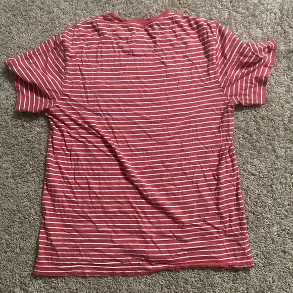 Red and white t-shirt - Picture 2 of 2